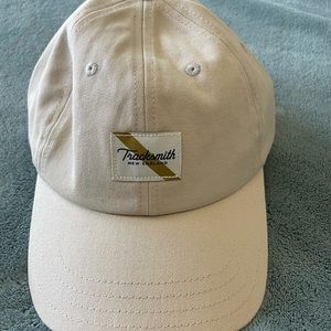 Tracksmith hat NWT